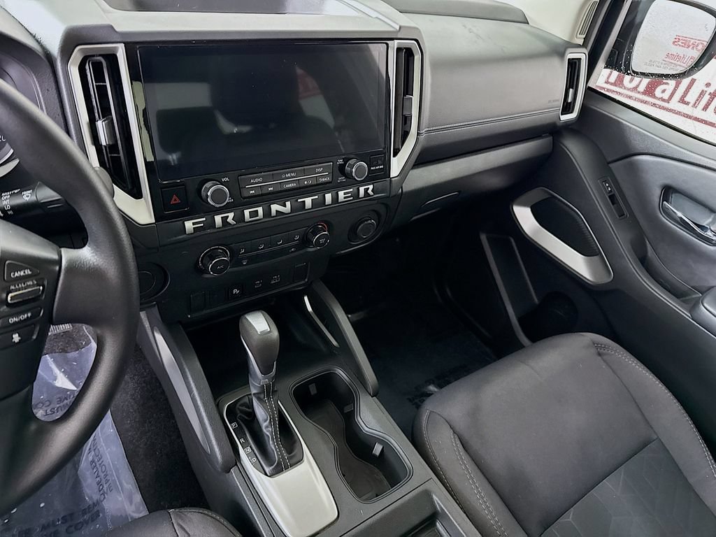 Certified 2025 Nissan Frontier SV RWD image 25