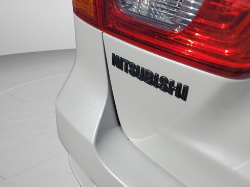 Used 2019 Mitsubishi Outlander Sport SE image 10