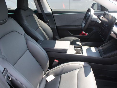Used 2024 Tesla Model 3 Long Range RWD image 4