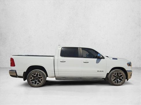Used 2025 RAM 1500 Laramie AWD/4WD image 4