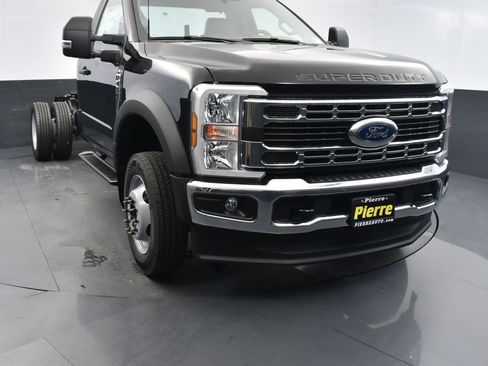 New 2026 Ford F450 XL w/ XL Chrome Package image 13