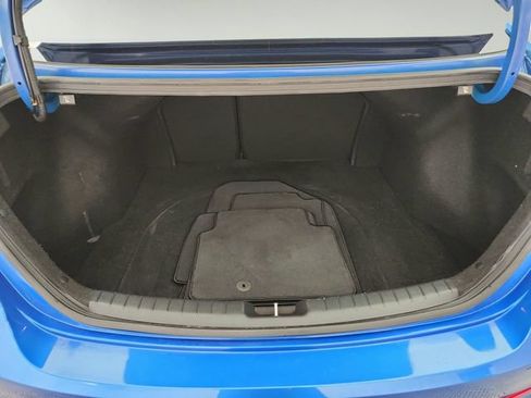 Used 2017 Hyundai Elantra SE FWD image 28