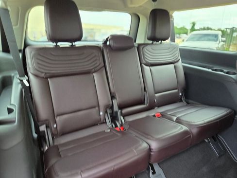 New 2026 Ford Expedition Max Platinum w/ Platinum Ultimate Package AWD/4WD image 19