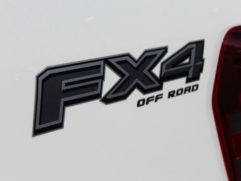 Used 2024 Ford F150 Lariat w/ FX4 Off-Road Package image 5