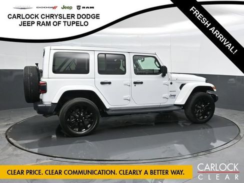 Used 2021 Jeep Wrangler Sahara image 4