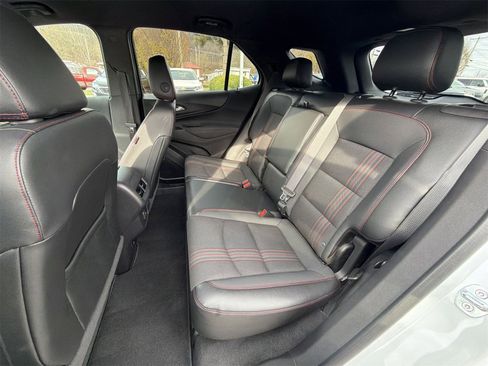Used 2023 Chevrolet Equinox RS image 22