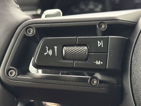 New 2025 Porsche Macan image 16