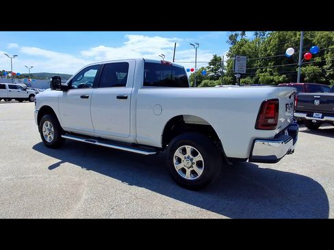 Used 2025 RAM 2500 Big Horn AWD/4WD image 6