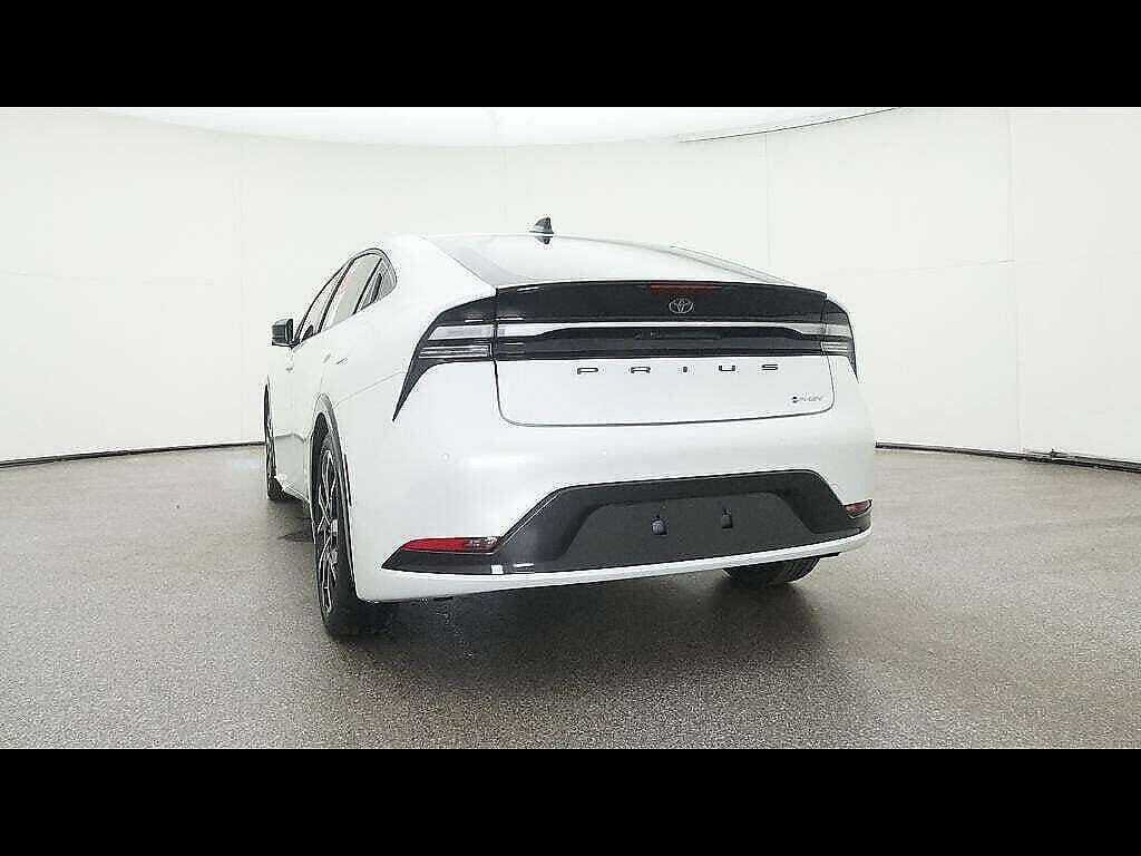 New 2026 Toyota Prius Plug-In Hybrid FWD image 79