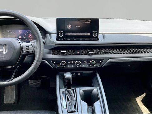 Used 2023 Honda Accord EX image 10