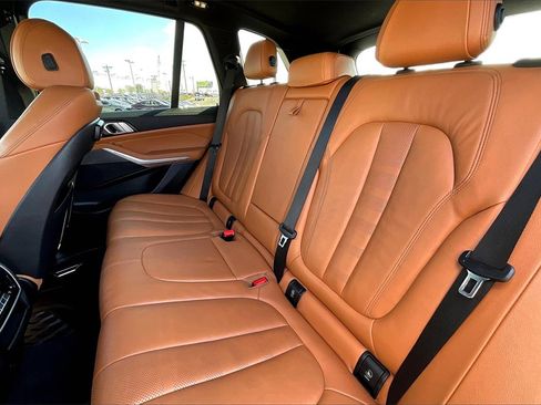 Used 2022 BMW X5 xDrive40i w/ Premium Package image 26