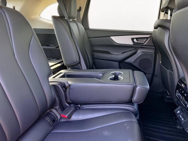Used 2024 Acura MDX w/ Technology Package FWD image 29