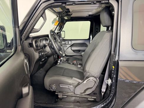 Used 2022 Jeep Wrangler Sport AWD/4WD image 26