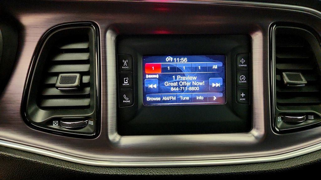 Used 2015 Dodge Challenger SXT RWD image 16