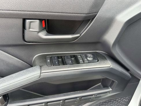 Used 2025 Toyota 4Runner SR5 image 18