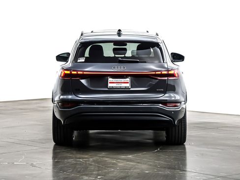 New 2025 Audi Q6 e-tron Premium image 3