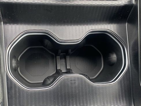 New 2025 Jeep Grand Cherokee L Laredo image 24