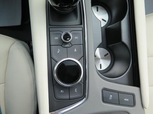 New 2026 Cadillac XT5 Premium Luxury w/ Driver Assist Package image 17