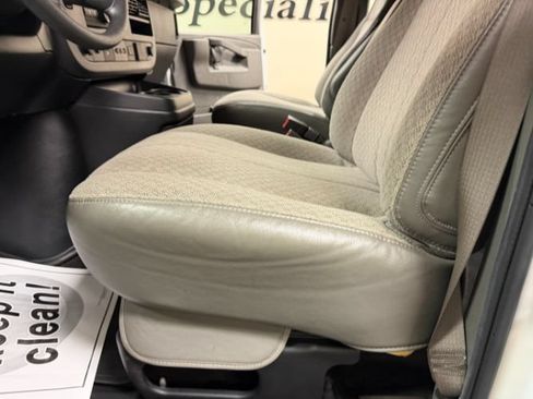 Used 2024 Chevrolet Express 3500 LT w/ LT Preferred Equipment Group RWD image 10