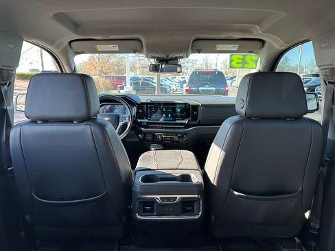 Used 2023 Chevrolet Silverado 1500 LTZ image 10