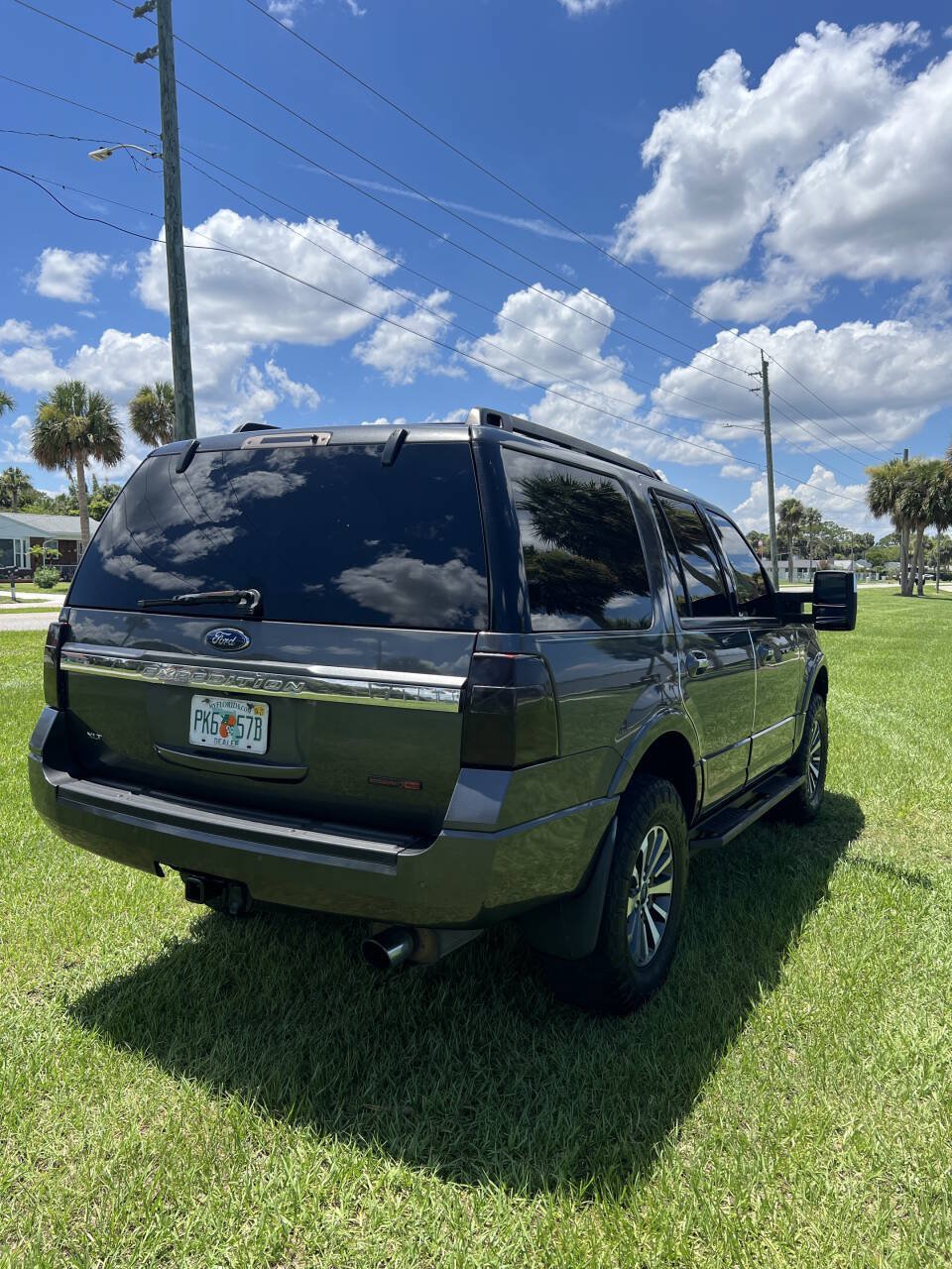 Used 2017 Ford Expedition XLT AWD/4WD image 8