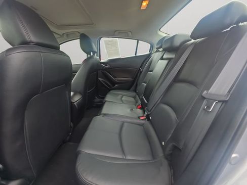 Used 2017 MAZDA MAZDA3 Grand Touring FWD image 12