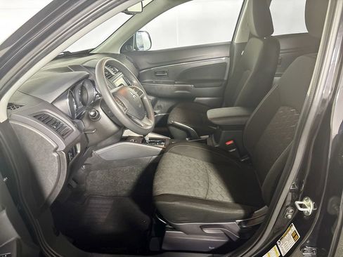 Used 2024 Mitsubishi Outlander Sport ES image 11