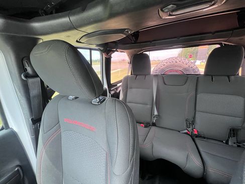 Used 2021 Jeep Wrangler Unlimited Rubicon AWD/4WD image 23
