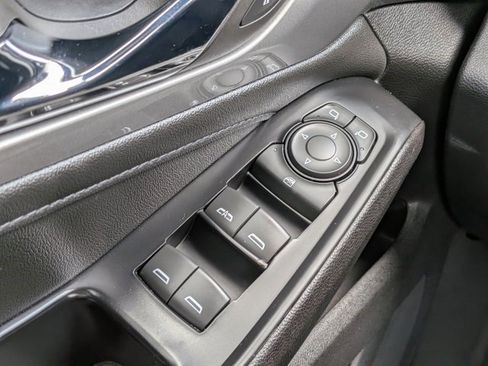 Certified 2023 Chevrolet Traverse LT FWD image 23