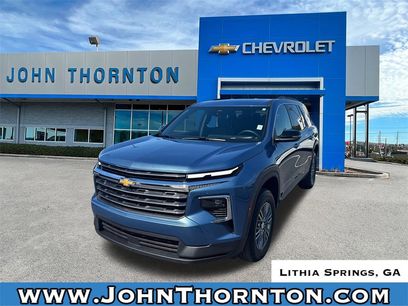 Used 2025 Chevrolet Traverse LT