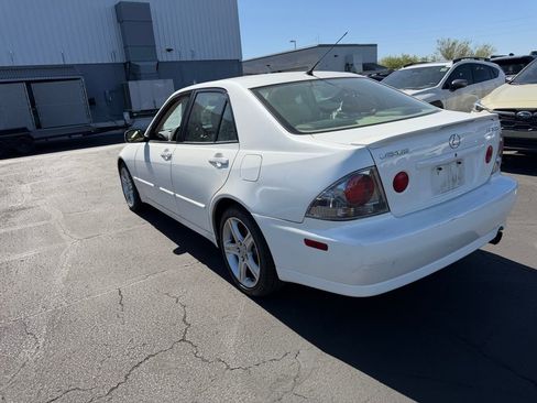 Used 2005 Lexus IS 300 RWD image 4
