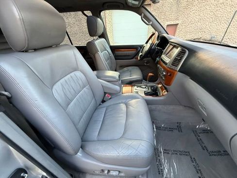 Used 2006 Lexus LX 470 4WD image 30