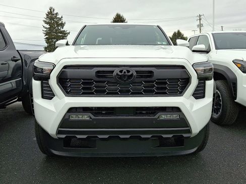 New 2026 Toyota Tacoma TRD Off-Road image 2