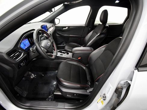Used 2025 Ford Escape ST-Line Select image 14