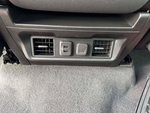 Used 2020 Chevrolet Silverado 1500 RST w/ Convenience Package AWD/4WD image 27