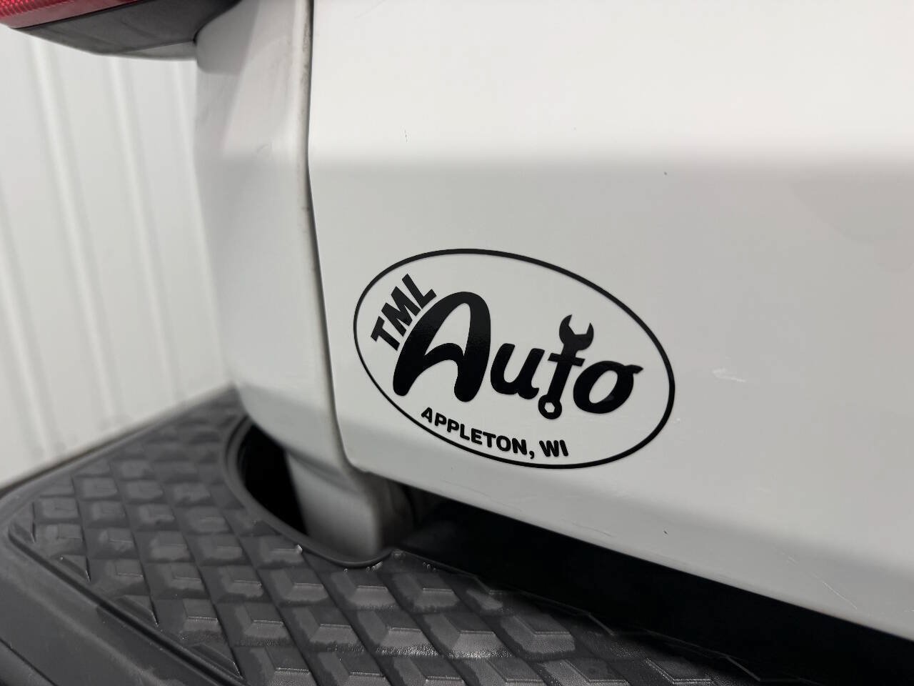 Used 2023 Jeep Gladiator Overland AWD/4WD image 4