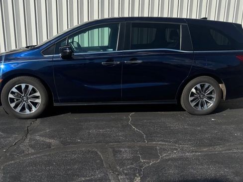 Used 2022 Honda Odyssey EX-L image 2