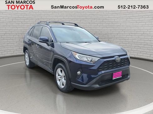 Used 2019 Toyota RAV4 XLE w/ Convenience Package image 3