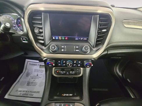 Used 2023 GMC Acadia Denali w/ Denali Ultimate Package AWD/4WD image 11