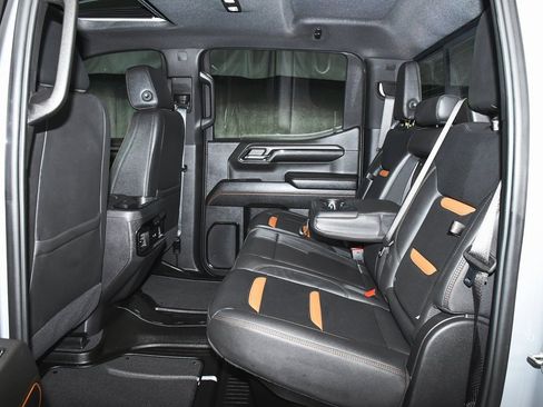 Used 2024 GMC Sierra 1500 AT4 w/ Technology Package image 56