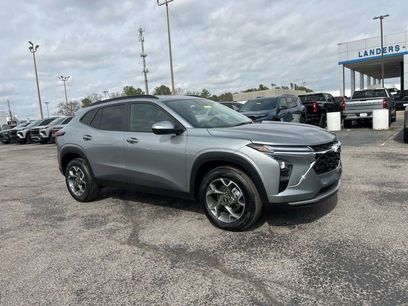 New 2026 Chevrolet Trax LT w/ Sunroof Package