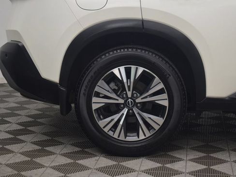 Used 2023 Nissan Rogue SV AWD/4WD image 29