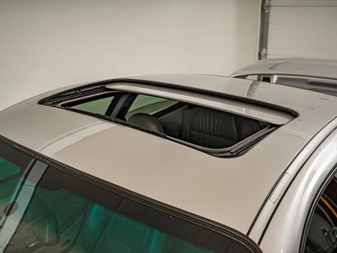 Used 2001 Porsche 911 Turbo AWD/4WD image 26