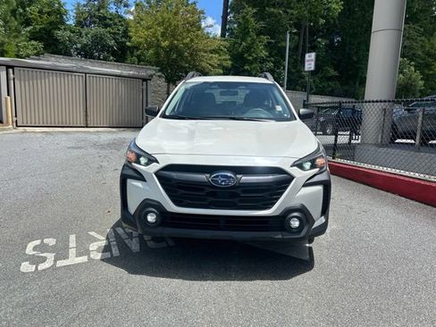 Used 2024 Subaru Outback AWD/4WD image 2