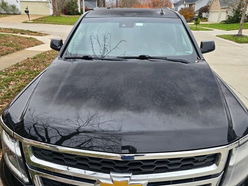 Used 2015 Chevrolet Suburban LT image 13