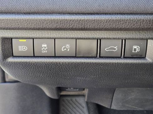 Used 2025 Toyota Camry LE image 26