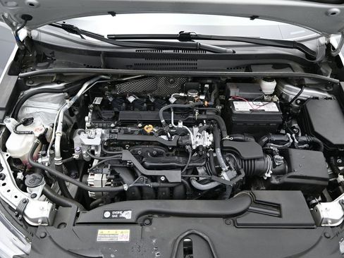 Used 2023 Toyota Corolla SE FWD image 5