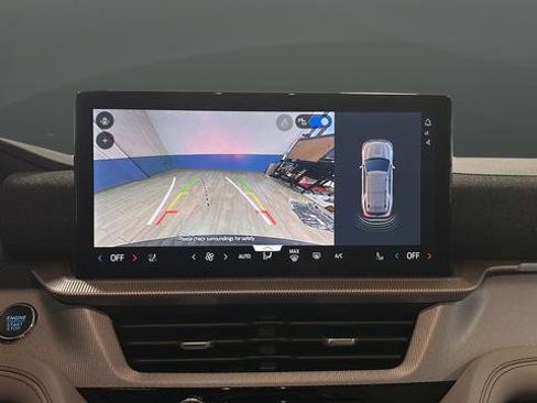 New 2026 Ford Explorer Active image 14