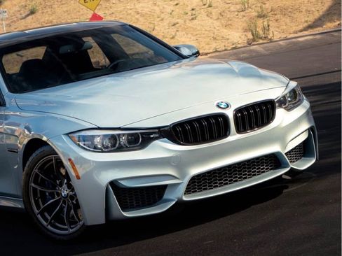 Used 2018 BMW M3 image 4