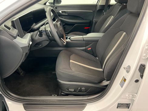 Used 2025 Hyundai Sonata SEL FWD image 17
